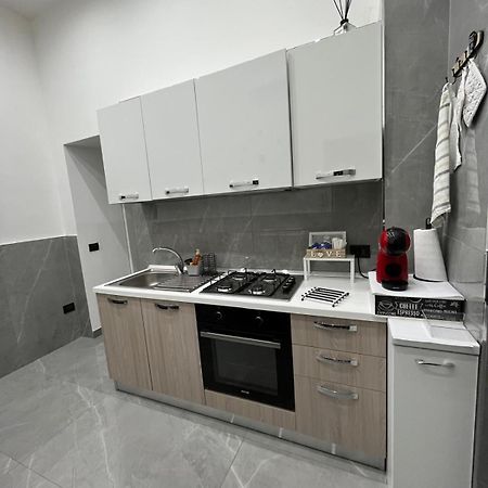 Dg Lovely Home Napoli Bagian luar foto