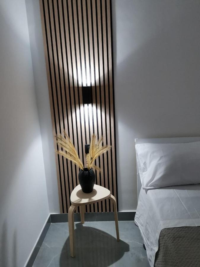 Dg Lovely Home Napoli Bagian luar foto
