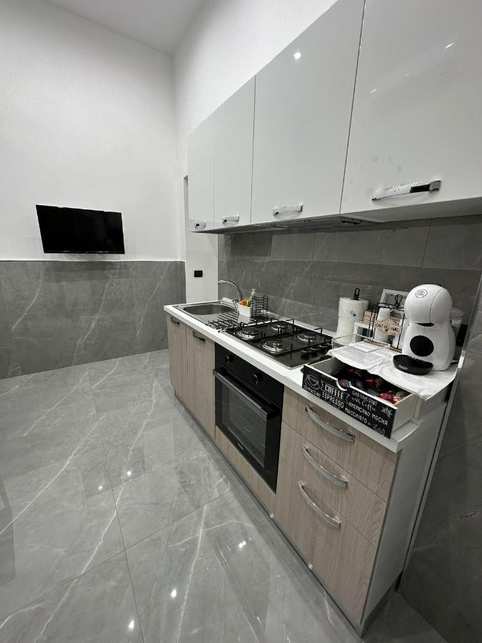 Dg Lovely Home Napoli Bagian luar foto