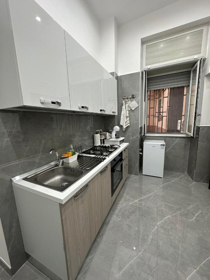 Dg Lovely Home Napoli Bagian luar foto