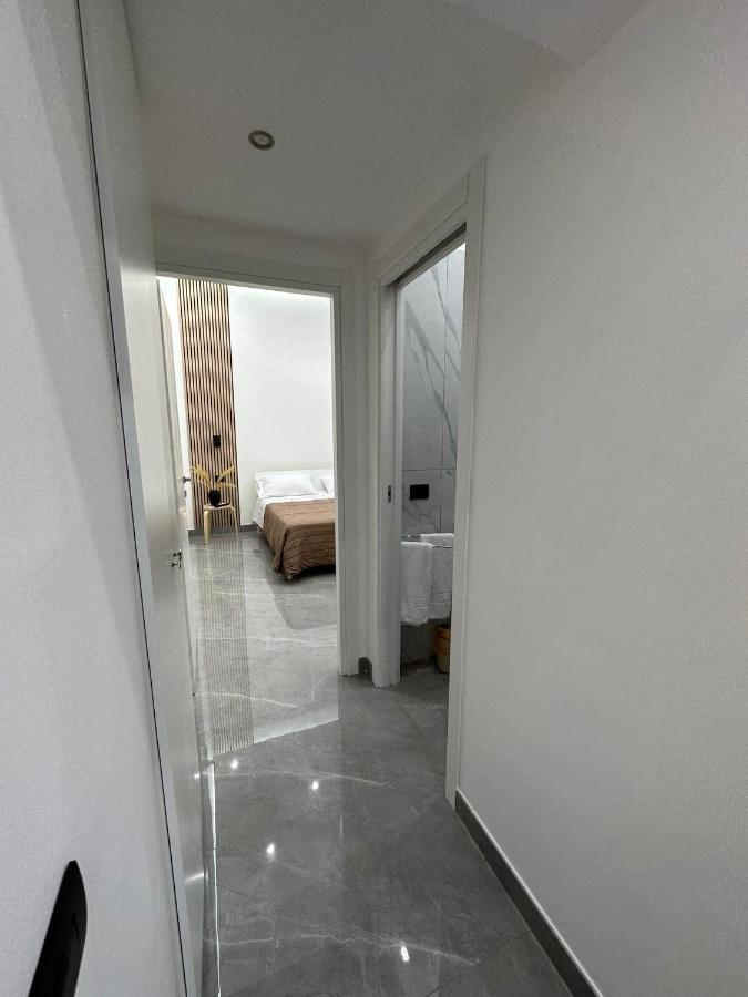 Dg Lovely Home Napoli Bagian luar foto