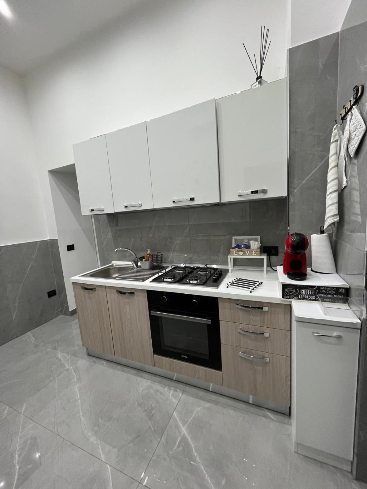 Dg Lovely Home Napoli Bagian luar foto